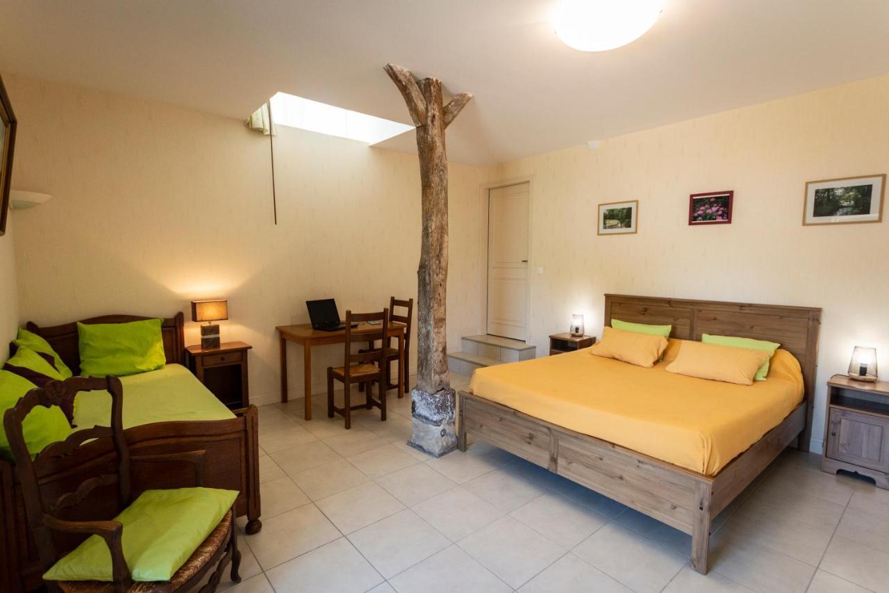 La Haye Gites Et Chambre D'Hotes Avrille  Luaran gambar