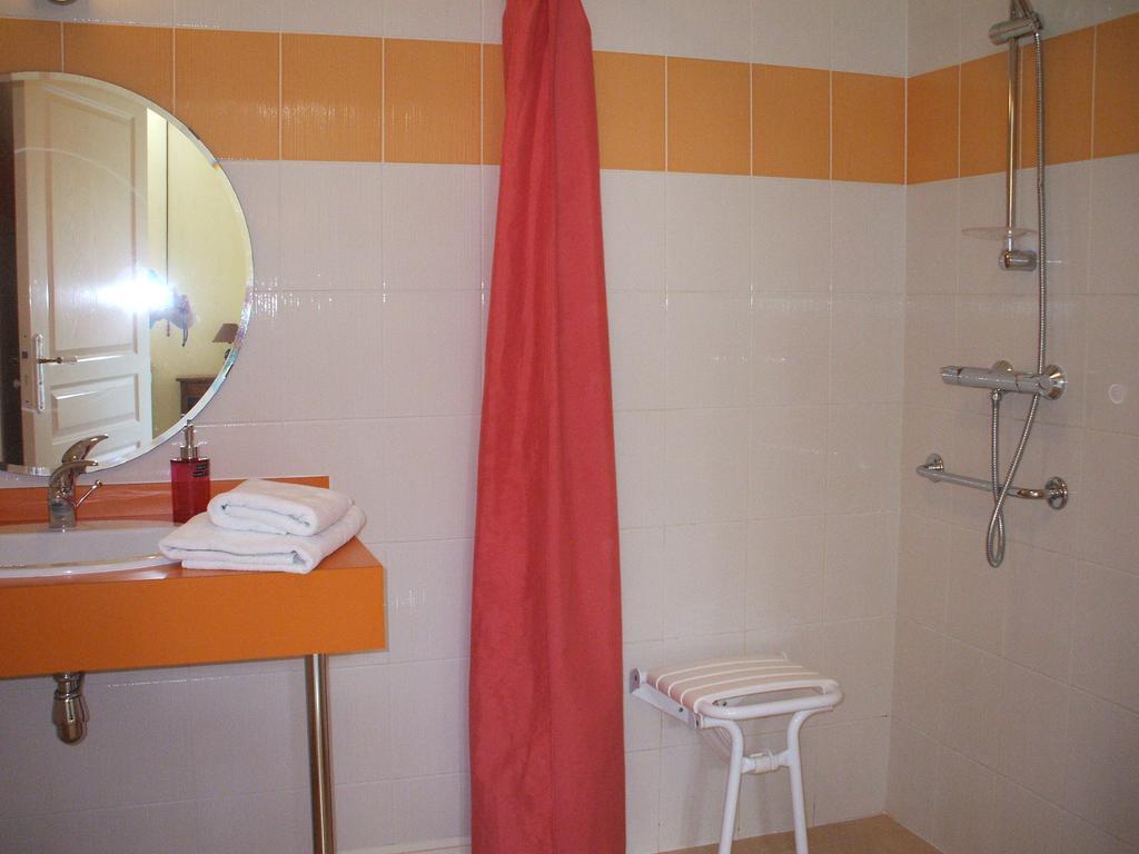 La Haye Gites Et Chambre D'Hotes Avrille  Luaran gambar